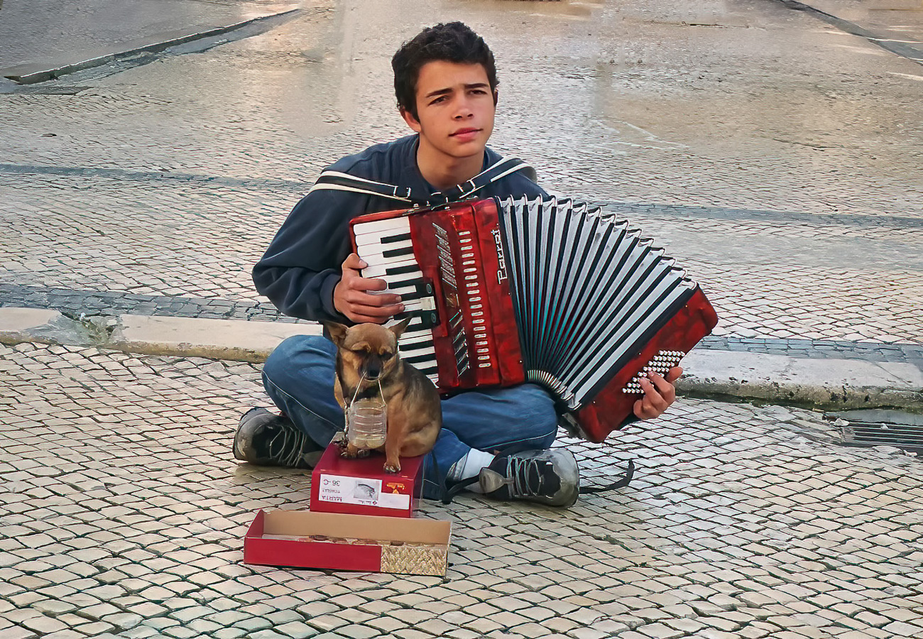 Leo Vangrieken - Harmonikaspeler met hondje - ( )