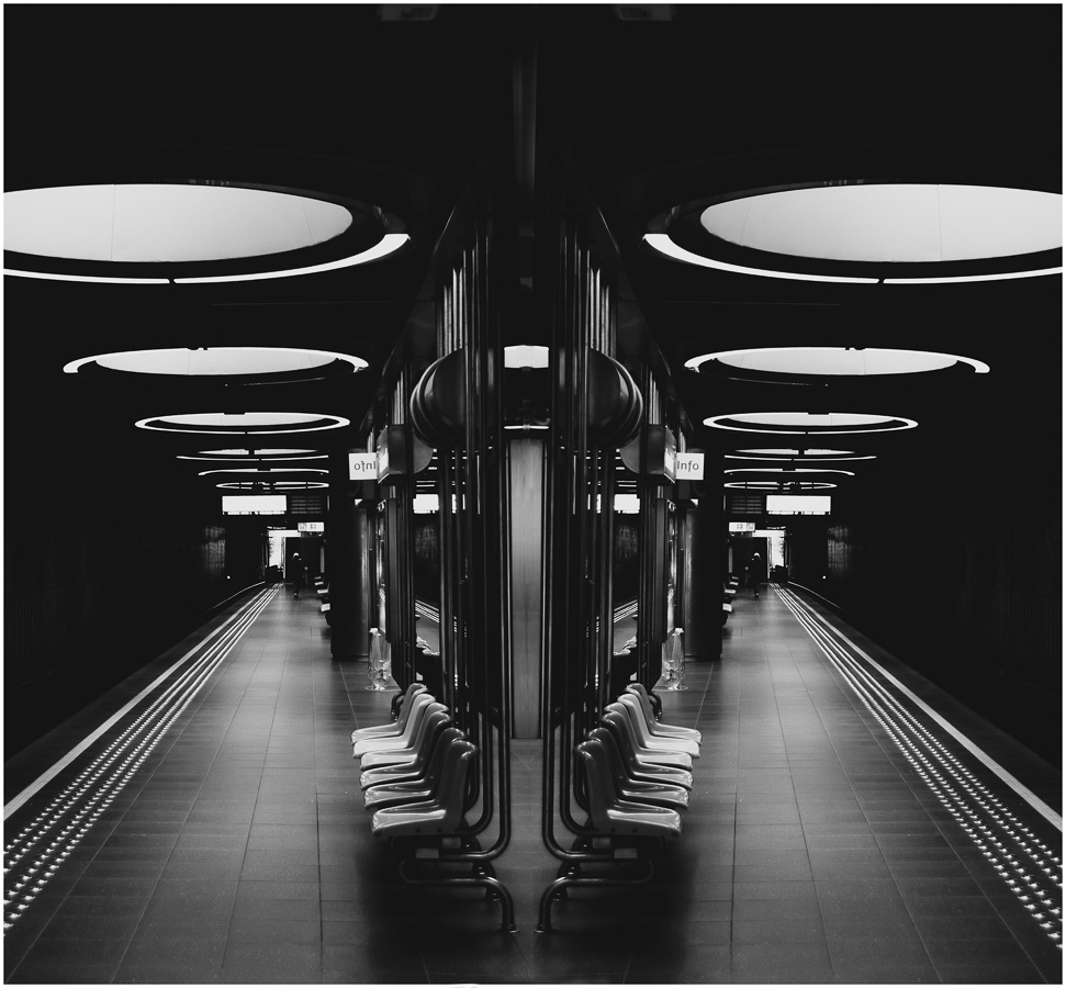 Karel Cuyvers - Metro - (1/80 sec. bij f / 4,0 ISO 800)